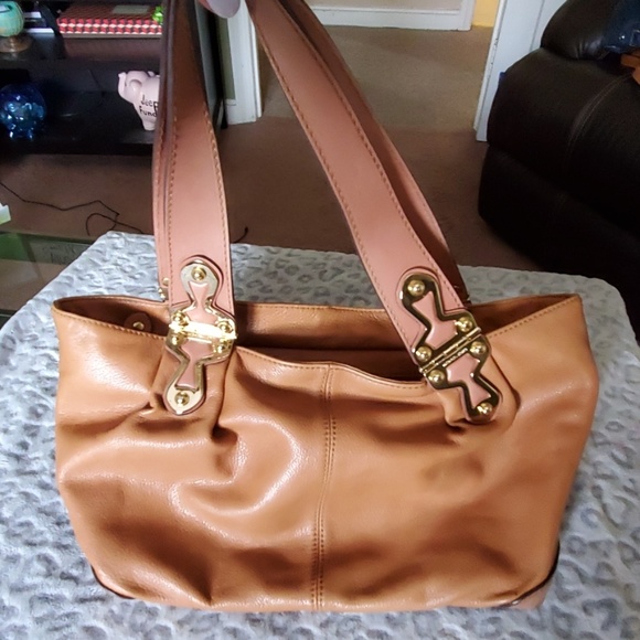 MK Handbag - Picture 2 of 5